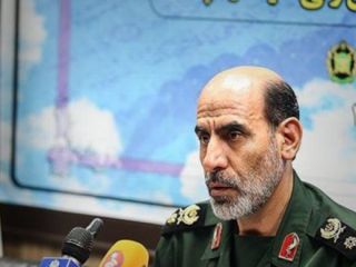 معاون هماهنگی نماینده ولی فقیه در سپاه:چرا یک زن بزک کرده چهار برابر یک رزمنده رای می‌آورد؟