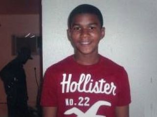 فردی که نوجوان سیاه‌پوست فلوریدایی را کشت، سلاحش را به حراج گذاشته