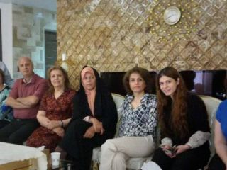 واکنش‌ها به دیدار فائزه هاشمی با مدیر جامعه بهاییان