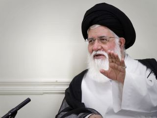 آیت الله علم الهدی: برخی ها می خواهند من را زن ستیز معرفی کنند