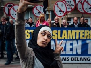 وقتی سلفیِ یک دختر مسلمان در بلژیک، خبرساز شد