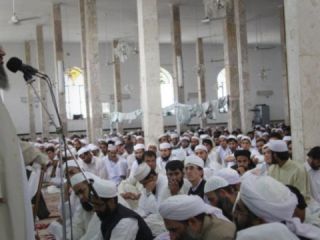 مولوی عبدالحمید درباره غیبت حجاج ایرانی در حج به پادشاه عربستان نامه نوشت