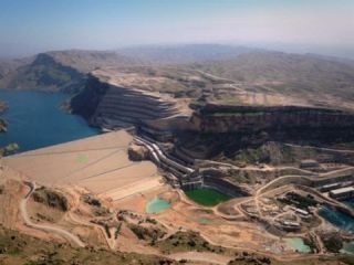 قرارگاه خاتم الانبیاء: مسئول تجربه ناموفق سد گتوند نیستیم