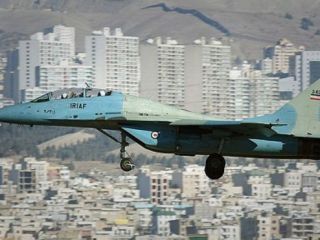 جنگنده ارتش ایران در باند پایگاه سوم شکاری همدان دچار سانحه شد