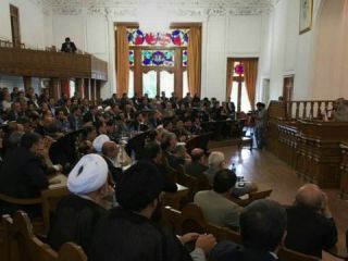 حضور قاسم سلیمانی در نشست فراکسیون ولایت مجلس دهم