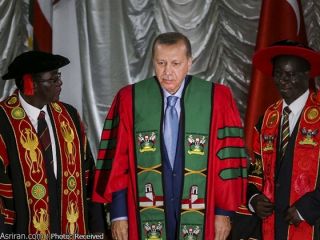 اعطای دکترای افتخاری دانشگاه اوگاندا به اردوغان (+عکس)