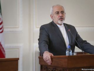 ظریف: فقط وقتی از عراق می‌رویم که مقامات عراقی بخواهند