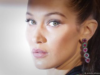 از پدر شدن در ۶۹ سالگی تا بستن قرارداد در ۸۷ سالگی.