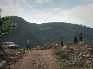 تصاویر احداث جاده بدون مجوز در قلب پارک ملی پابند.