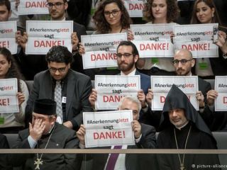 وزارت خارجه آلمان: نمایندگان ترک‌تبار به ترکیه سفر نکنند.