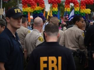 بازداشت فردی مسلح که راهی مراسم همجنس‌گرایان در لس‌آنجلس بود