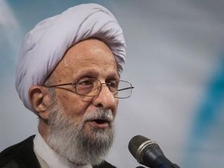 مصباح یزدی: تماشای فوتبال انسان را از لذت اخروی محروم می‌کند