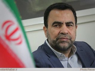 کمال الدین پیرموذن : عجیب است که آقایان صدایشان به خاطر درآمدهای نجومی مرتضوی و جهرمی درنیامد