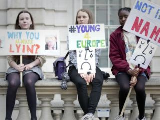 طومار درخواست همه‌پرسی مجدد بریتانیا به بیش از یک میلیون امضا رسید