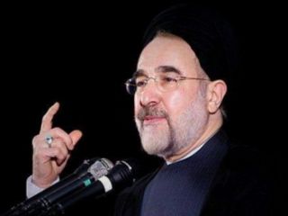 واکنش خاتمی به حقوق های بالای مدیران: مسئولان بالای نظام عذرخواهی کنند