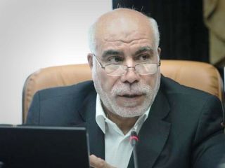 ادامه جنجال فیش های حقوقی؛ مدیر عامل بانک رفاه شایعات برکناری خود را رد کرد