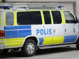 یک زن پناهجوی افغان در سوئد 'با روسری خفه شد'