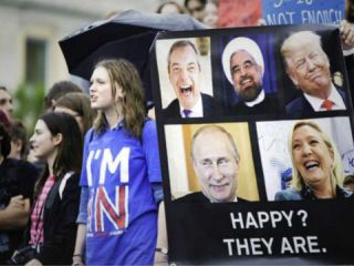 مخالفان خروج بریتانیا از اتحادیه اروپا خطاب به روحانی: خوشحالید؟