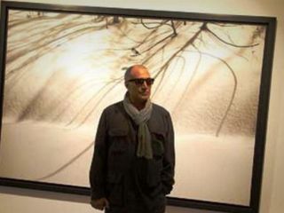 پرونده پزشکی و روند درمان کیارستمی پیگیری می‌شود.