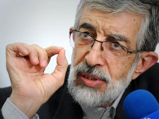 حدادعادل چقدر حقوق می‌گیرد؟