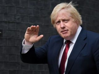 وزیر خارجه فرانسه: بوریس جانسون دروغگو است