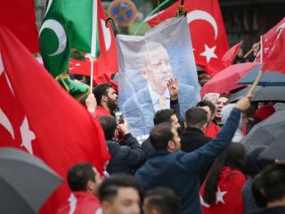 راه‌پیمایی در شهرهای ترکیه برای محکوم‌کردن کودتای نافرجام