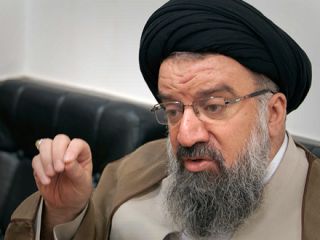 احمدخاتمی:آیت‌الله‌جنتی ۹۰ سال دارد و یک مرد ۹۰ ساله چه چیزی از دنیا می خواهد؟