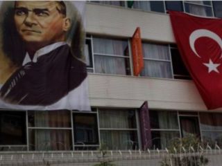 دولت ترکیه بیش از ۱۵ هزار کارمند وزارت آموزش را تعلیق کرد