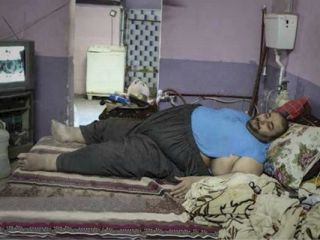 زندگی تلخ سنگین‌وزن‌ترین مرد ایران / درآمد ماهانه ۵۳هزار تومانی و یارانه‌ای که قطع شده است