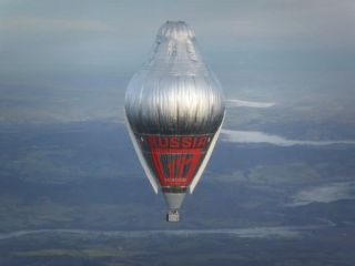 رکورد پرواز دور دنیا با بالن شکست