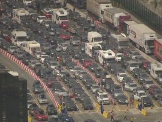 ترافیک شدید در بندر دوور؛ کمک پلیس بریتانیا به همتایان فرانسوی