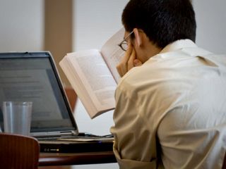 دانشگاه آنلاین برای پناهندگان