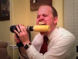 وقتی لوازم برقی خانه , وسیله ای برای تفریح و خنده میشود