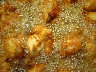 چرا باید غذاها را کمتر سرخ کنیم؟