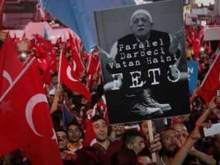 ترکیه می گوید بر سر استرداد گولن با واشنگتن مصالحه نمی کند