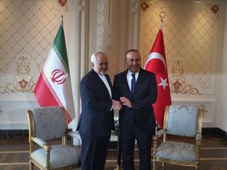 وزیر خارجه ترکیه در تهران با ظریف مذاکره کرد