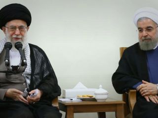 خامنه‌ای به حسن روحانی: کار و تلاش در یک‌سال باقی مانده را به حداکثر برسانید