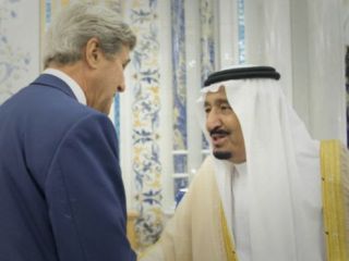 جان کری: ارسال اسلحه از ایران به یمن تهدیدی برای آمریکاست