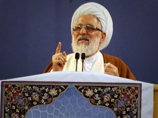 امام جمعه شیراز: از ۸۰ میلیون جمعیت چند نفر طرفدار کنسرت هستند که برای آنان بحث باز کنیم؟