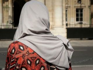 اعتراض به رستورانی در پاریس که 'زنان مسلمان را نپذیرفت'