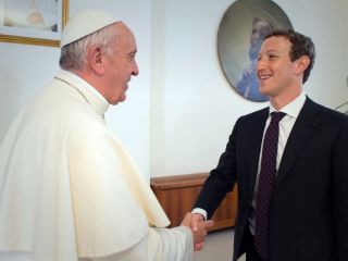 گفتگوی زاکربرگ و پاپ فرانسیس درباره نقش فناوری ارتباطات در افزایش امید در جوامع محروم