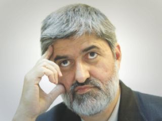 مطهری: پدرم را منافقان ترور کرده‌اند طبیعتا از منافقان دفاع نمی‌کنم