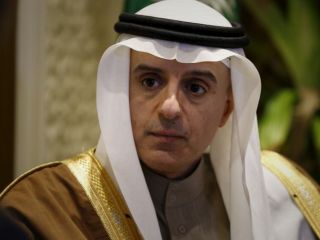 عادل الجبیر: ایران مواد منفجره به بحرین،‌ کویت و عربستان سعودی قاچاق می‌کند