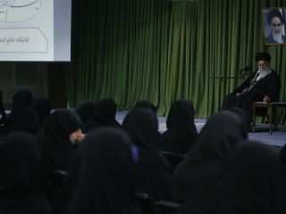 فرمان ۱۶ ماده‌ای رهبر ایران؛ تاکید بر فرزندآوری و خانه‌داری زنان