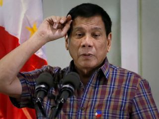 خشم رئیس جمهوری فیلیپین از انتقاد اوباما از اعدام ها: من عروسک خیمه شب بازی آمریکا نیستم