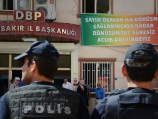 دولت ترکیه ۱۱ هزار معلم را به ظن ارتباط با پ‌ک‌ک تعلیق کرد