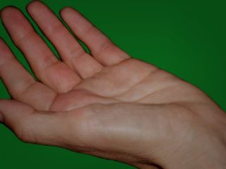 چرا درد کاغذ از تیغ و چاقو بیشتر است؟