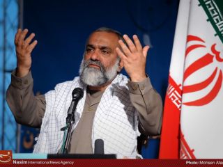 نقدی: کل نژاد امریکا و غرب بر پول‌شویی و قاچاق است