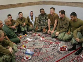 فرمانده ملوانان آمریکایی بازداشت شده توسط سپاه: باید تشویق می شدم نه تنبیه