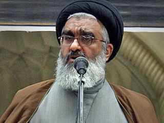 امام جمعه قم: خوش خیال‌اند، گمان می‌کنند اگر ما با کدخدای عالم کنار بیاییم، زندگی‌مان آباد می شود